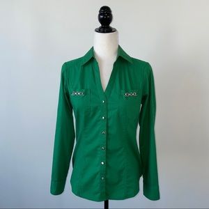 Express The Essential Shirt in Green